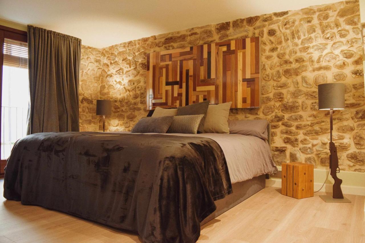 Keldomenech Bed&Art Luxury Apartment For Art Lover Besalu Exterior photo