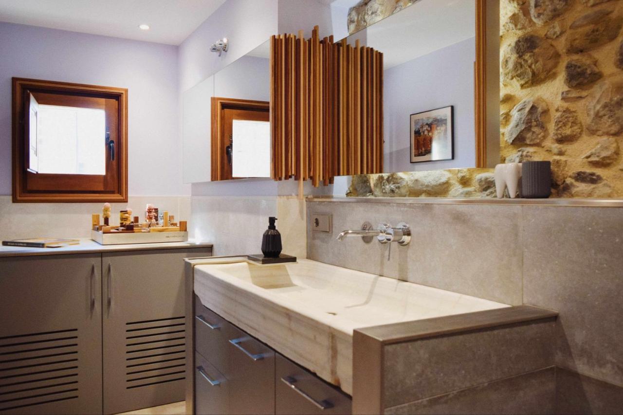 Keldomenech Bed&Art Luxury Apartment For Art Lover Besalu Exterior photo